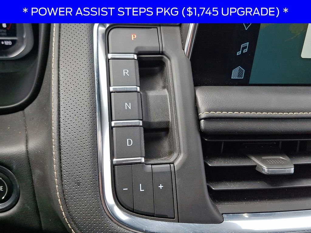 Used 2023 Chevrolet Tahoe Premier w/ Advanced Technology Package image 17