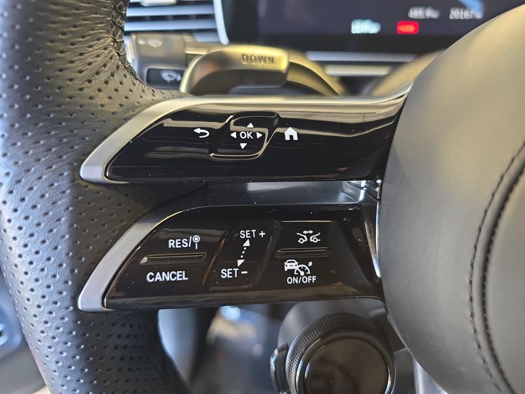 Certified 2025 Mercedes-Benz GLE 53 AMG 4MATIC image 20
