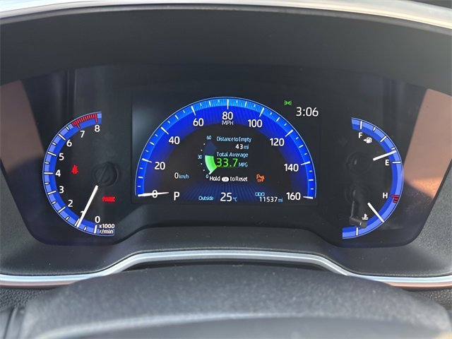 Used 2022 Toyota Corolla Cross XLE image 12