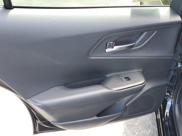 New 2025 Toyota Prius Plug-In Hybrid FWD image 9