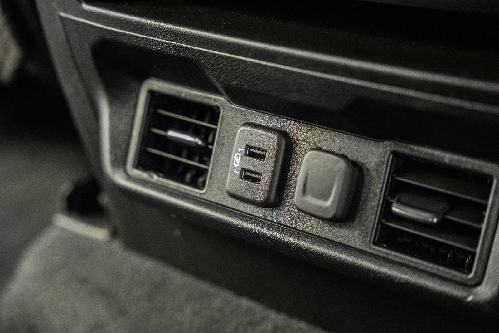 Used 2020 Chevrolet Silverado 1500 LT w/ All-Star Edition AWD/4WD image 39