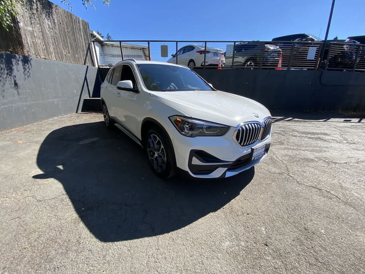 Used 2021 BMW X1 xDrive28i w/ Premium Package AWD/4WD image 8