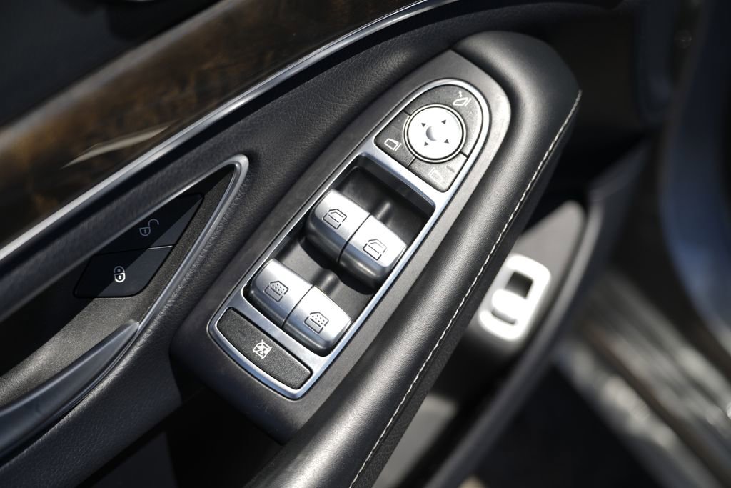 Used 2015 Mercedes-Benz S 550 Sedan image 27