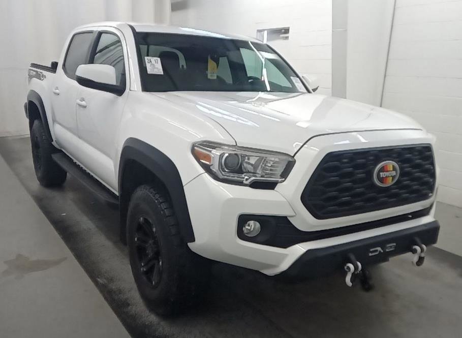 Used 2020 Toyota Tacoma TRD Sport AWD/4WD image 4