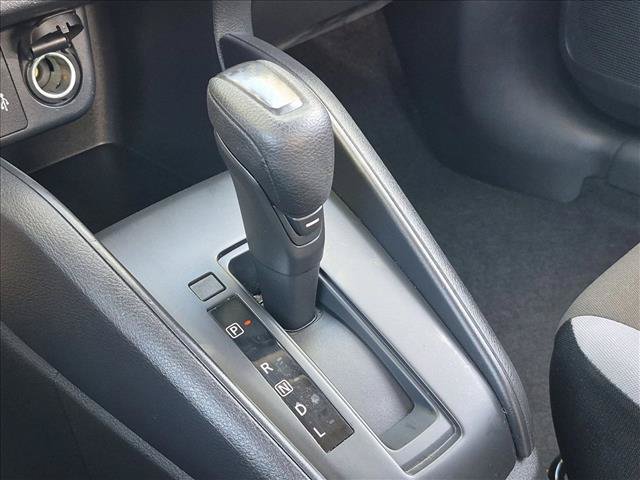 Used 2017 Nissan Versa SV FWD image 11