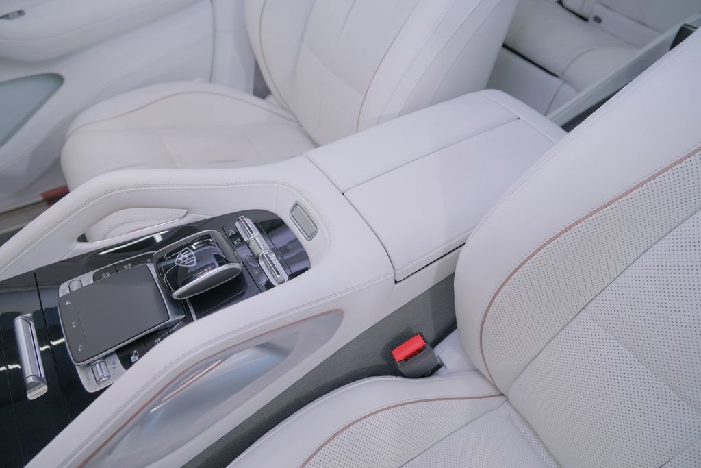 Used 2022 Mercedes-Benz Maybach GLS 600 4MATIC image 28