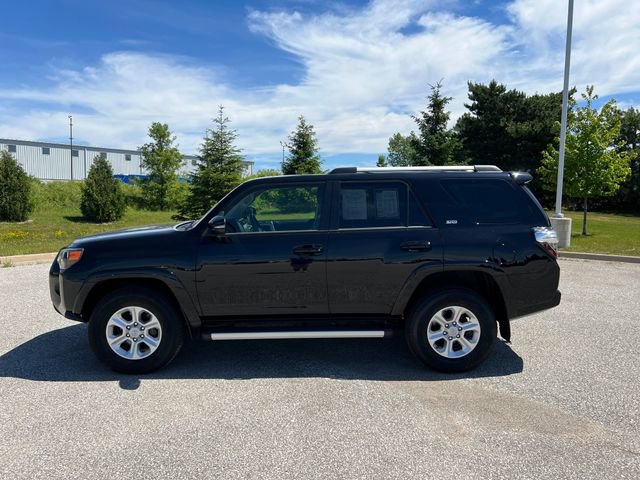 Used 2024 Toyota 4Runner SR5 Premium w/ Moonroof Package AWD/4WD image 8