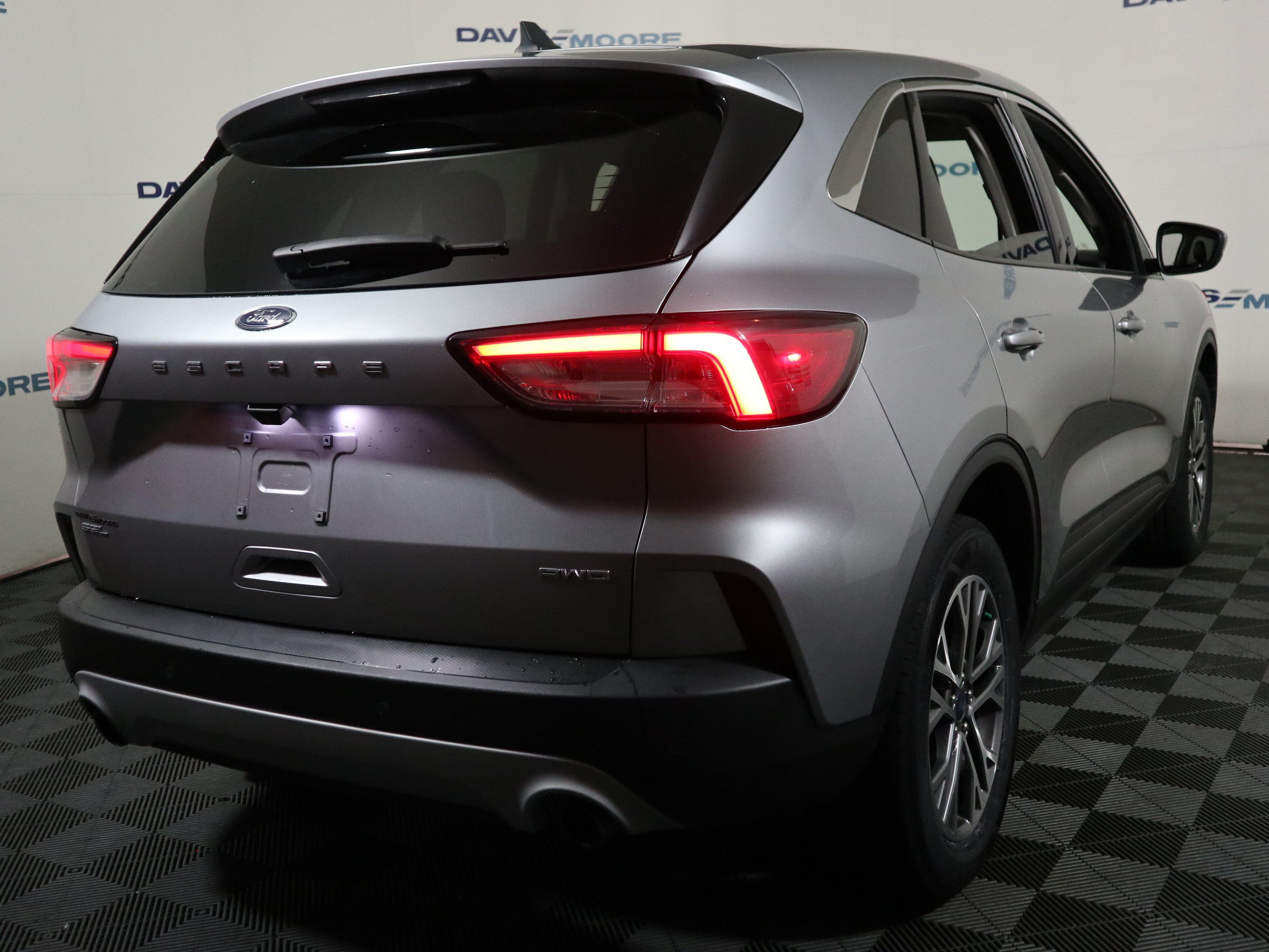 Used 2022 Ford Escape SEL w/ Technology Package AWD/4WD image 6