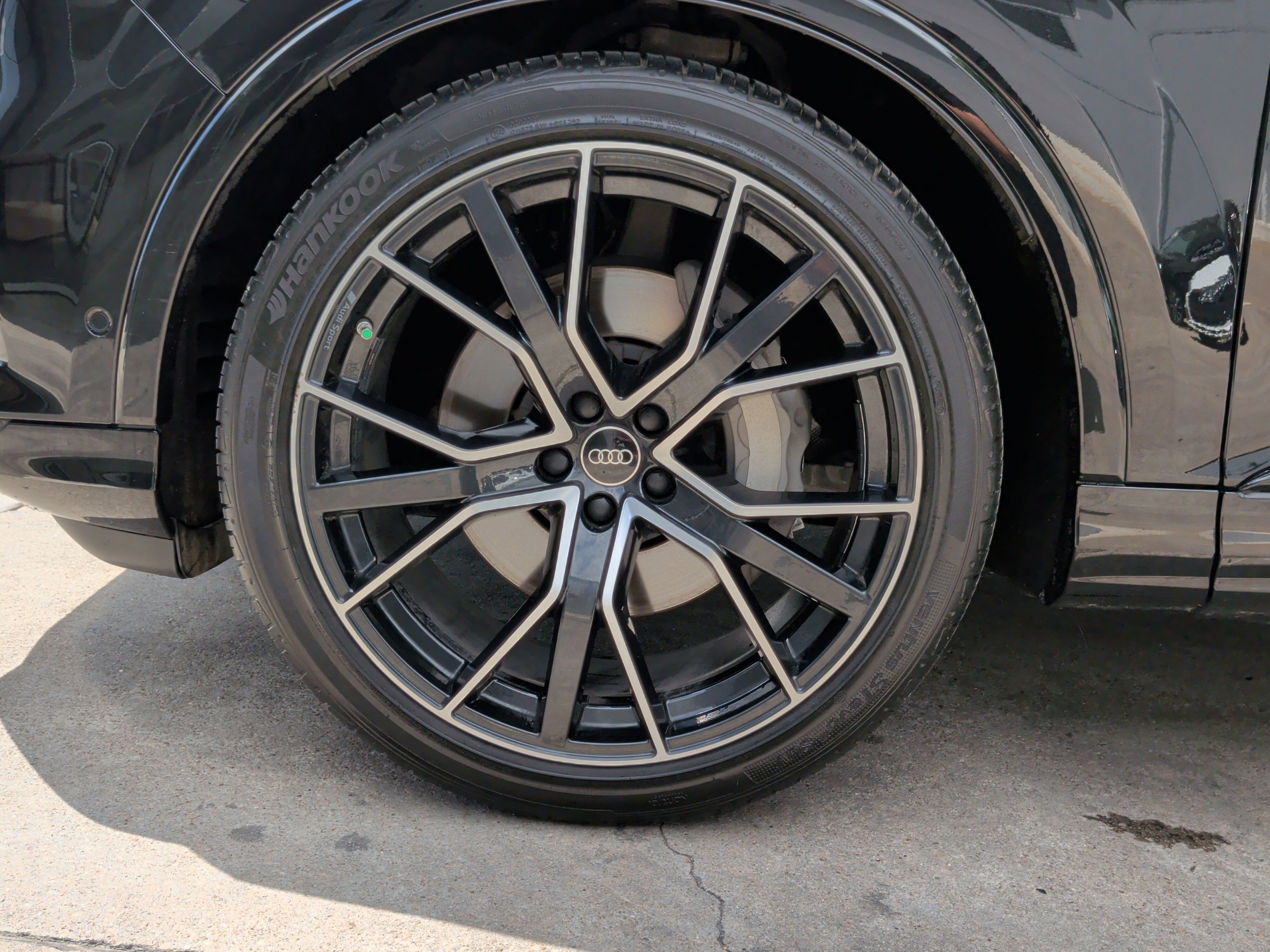 Used 2022 Audi Q7 3.0T Prestige image 13