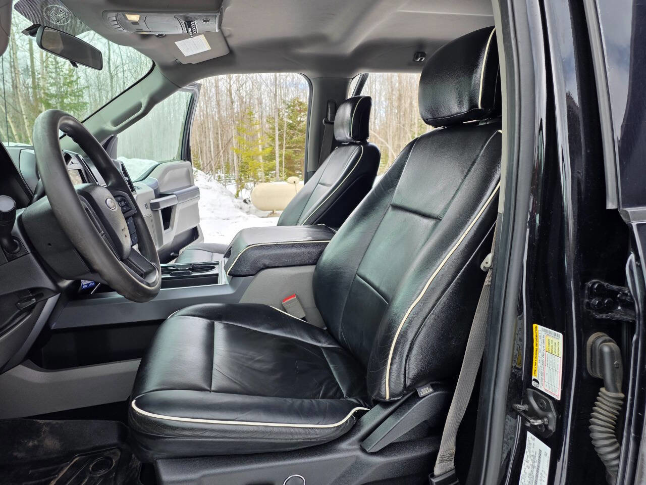 Used 2019 Ford F350 XLT w/ XLT Premium Package image 23