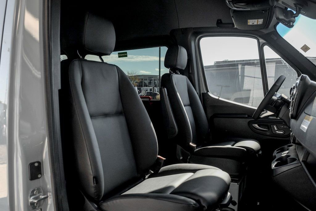 New 2025 Mercedes-Benz Sprinter 2500 image 24