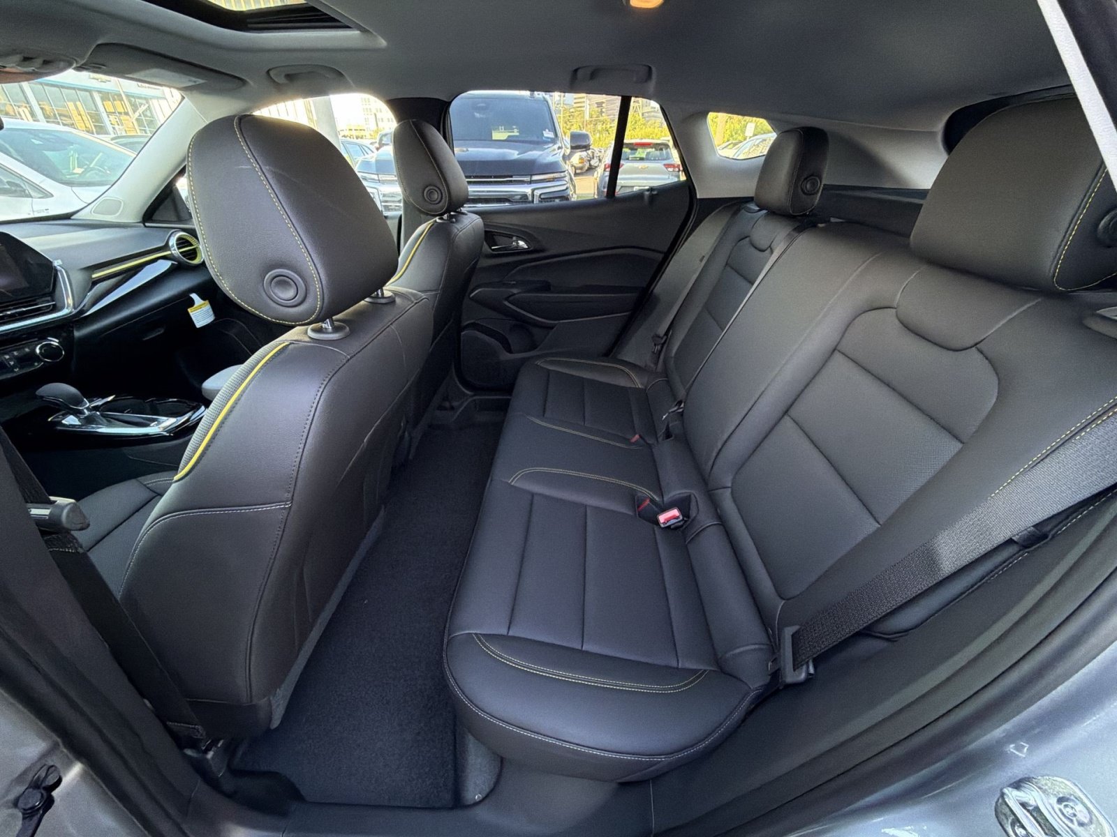 New 2026 Chevrolet Trax ACTIV w/ Sunroof Package FWD image 25