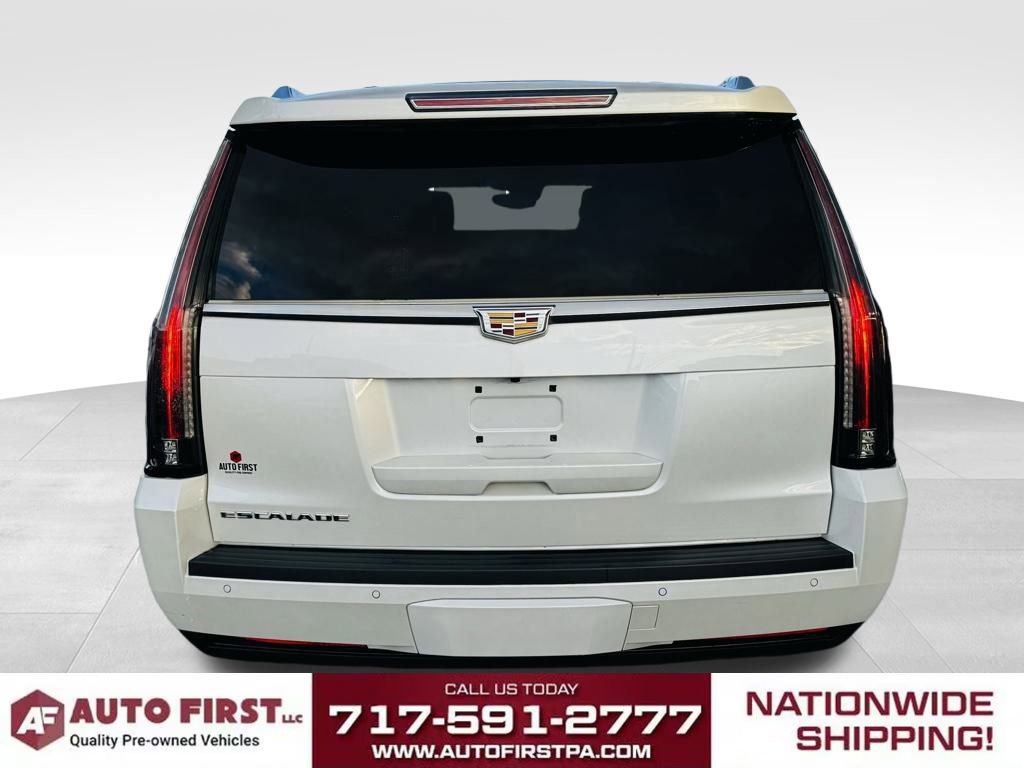 Used 2016 Cadillac Escalade ESV Platinum image 4
