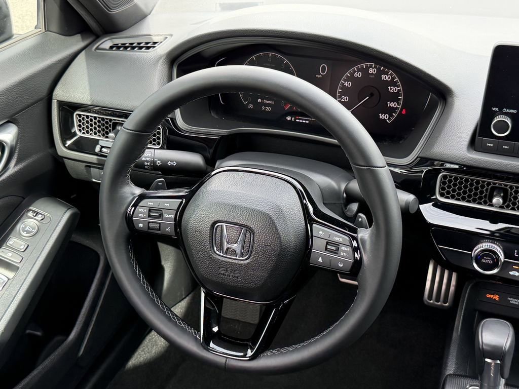 Used 2025 Honda Civic Sport image 13