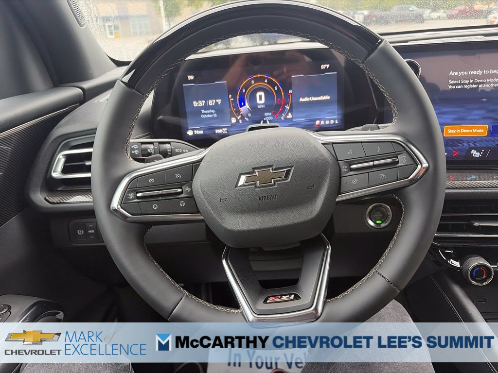 New 2027 Chevrolet Traverse Z71 w/ Enhanced Driving Package AWD/4WD image 7