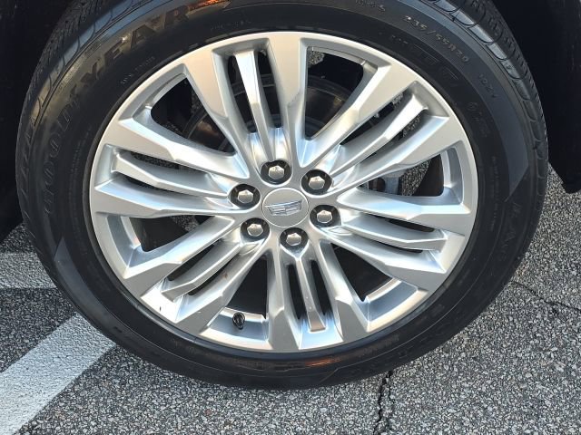 Used 2019 Cadillac XT5 Premium Luxury image 8