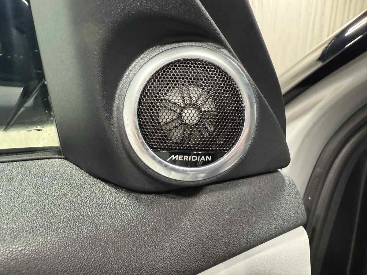 Used 2022 Land Rover Range Rover Evoque SE image 9