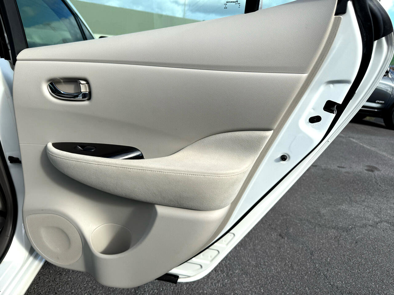 Used 2013 Nissan Leaf SV w/ LED & Quick Charge Pkg image 16