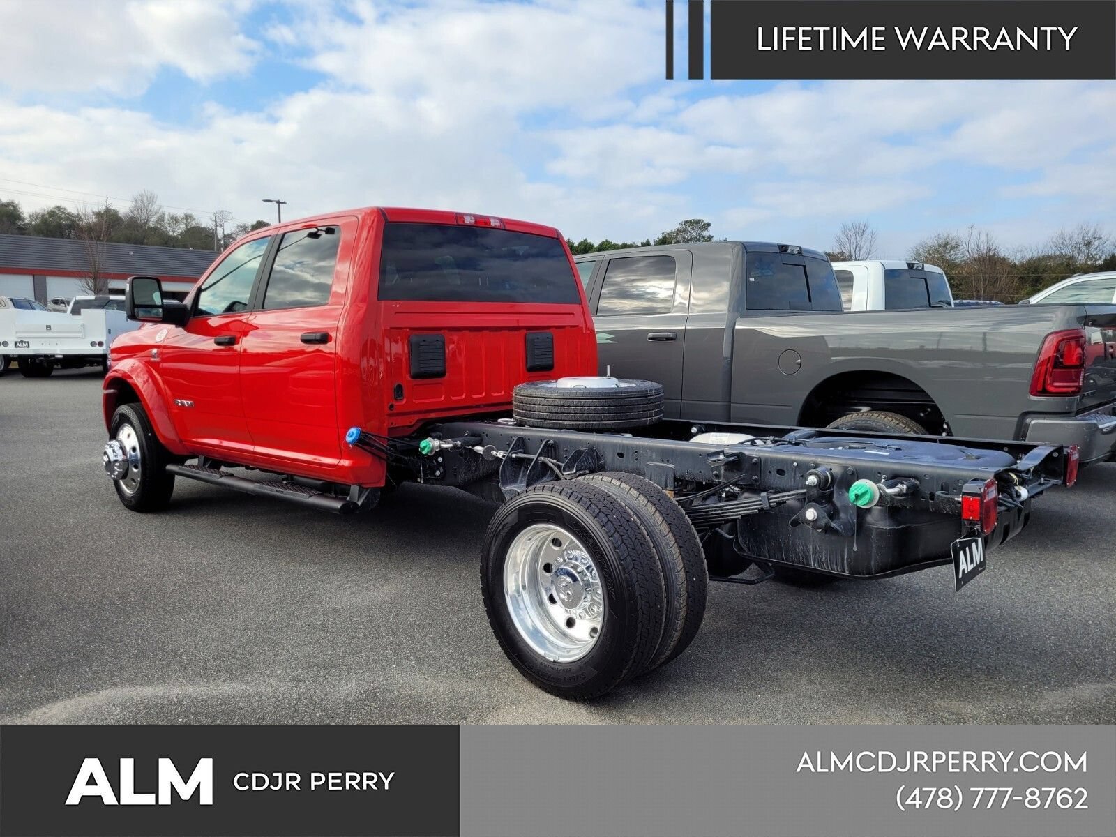 New 2026 RAM 4500 4x4 Crew Cab DRW image 12