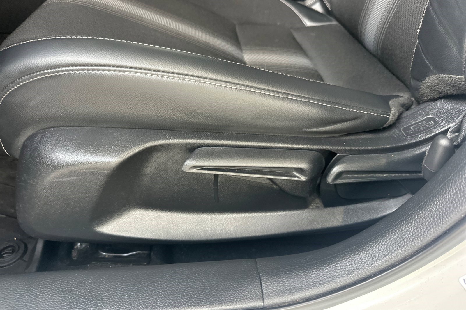 Used 2023 Honda Civic Sport image 14