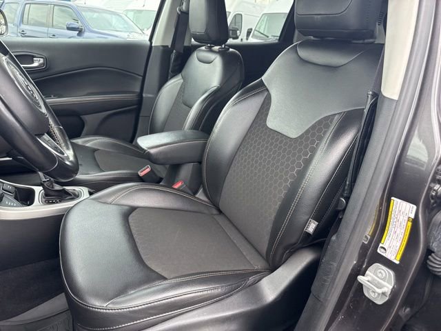 Used 2021 Jeep Compass Latitude w/ Driver Assistance Group AWD/4WD image 19