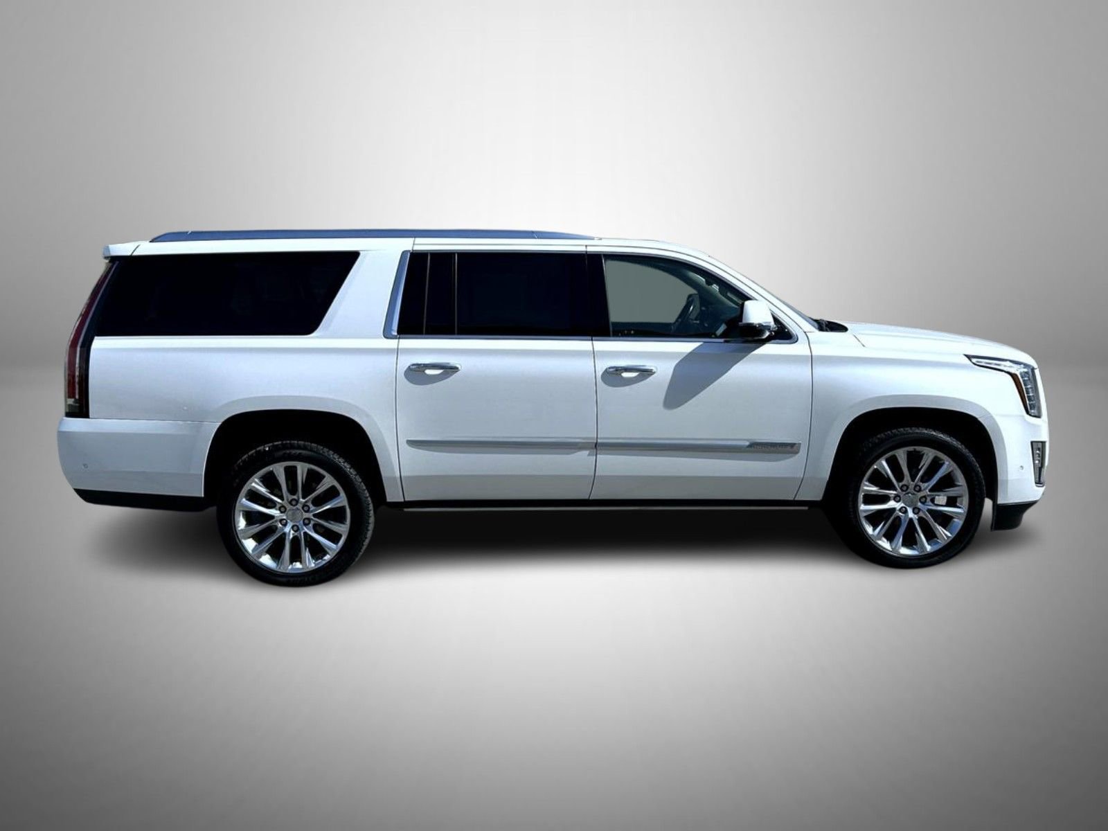 Used 2020 Cadillac Escalade ESV Premium Luxury image 4