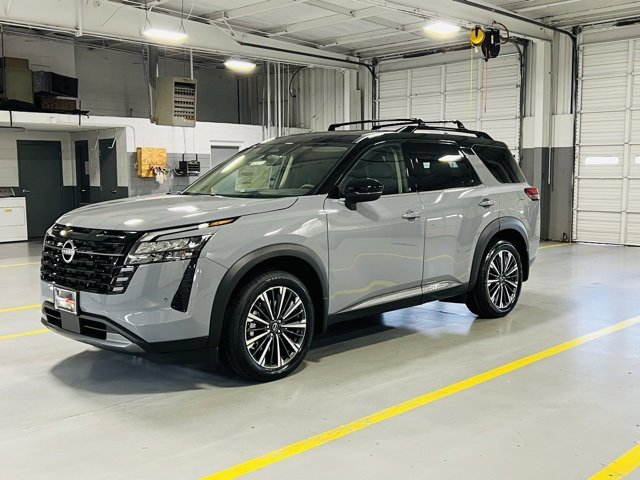 New 2026 Nissan Pathfinder Platinum image 16