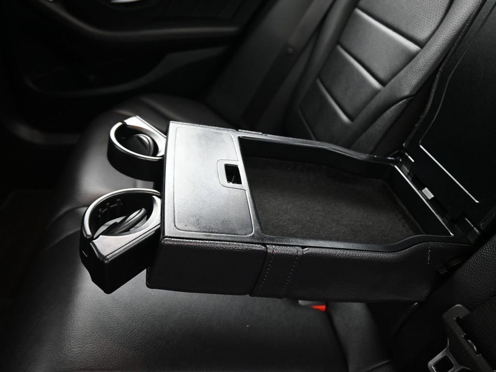 Used 2021 Mercedes-Benz C 300 4MATIC Sedan image 34