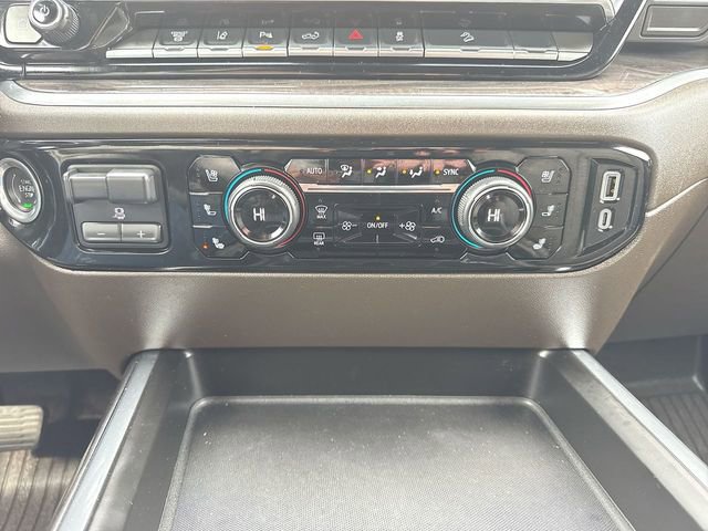 Used 2025 Chevrolet Silverado 2500 LTZ w/ LTZ Plus Package image 18