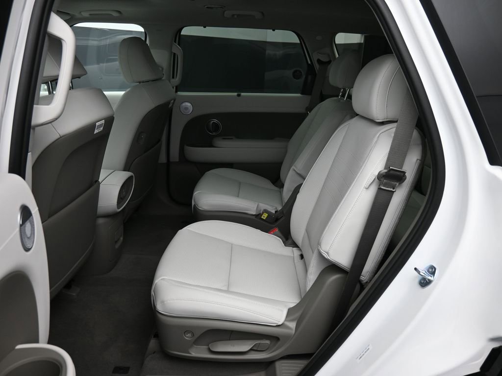 Used 2026 Hyundai Palisade Limited AWD/4WD image 26