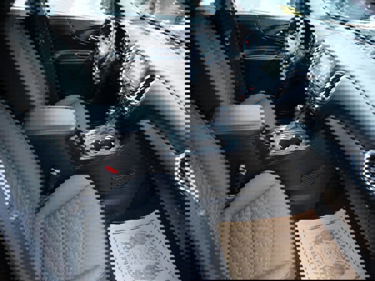 Used 2019 Chevrolet Equinox LT image 28