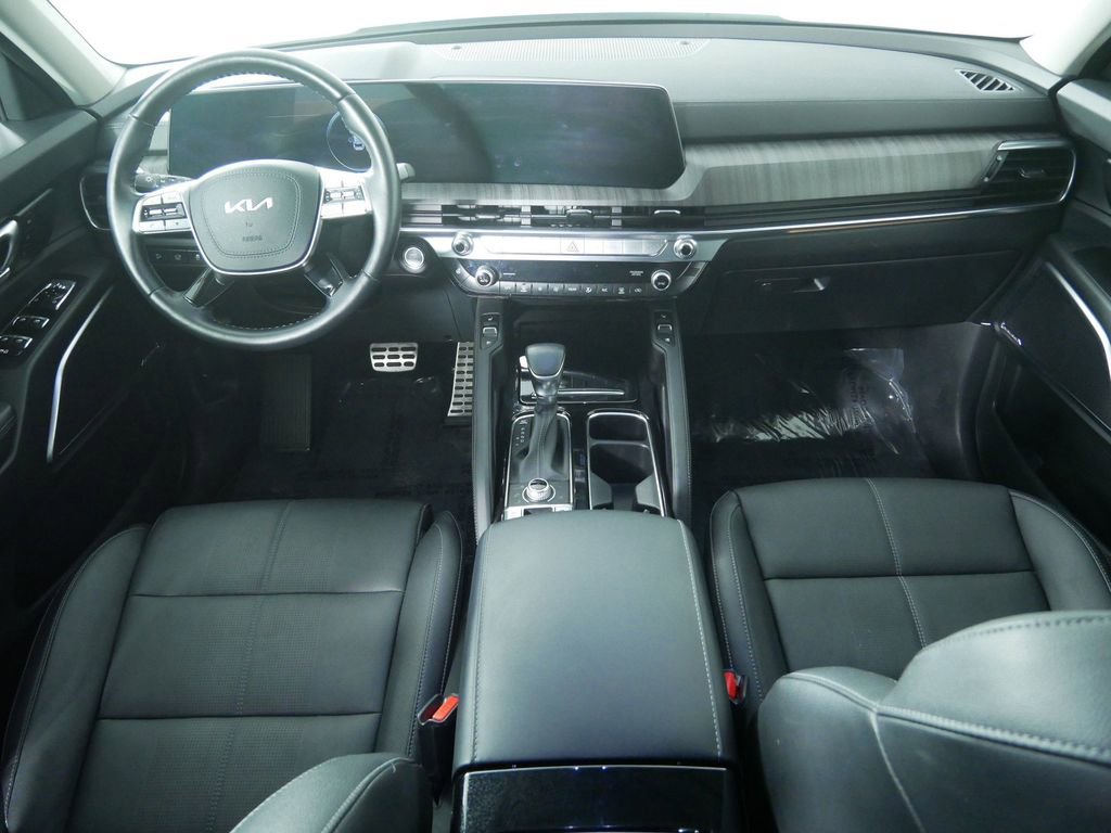 Certified 2025 Kia Telluride SX image 19