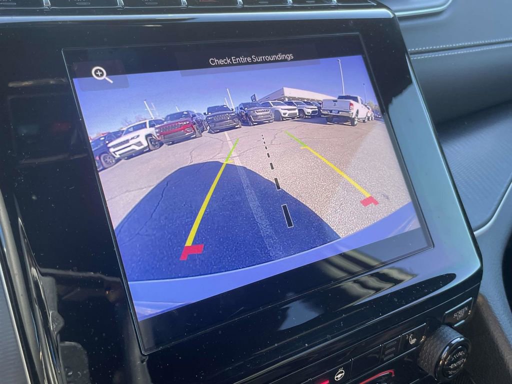 Certified 2025 Jeep Grand Cherokee Altitude image 37