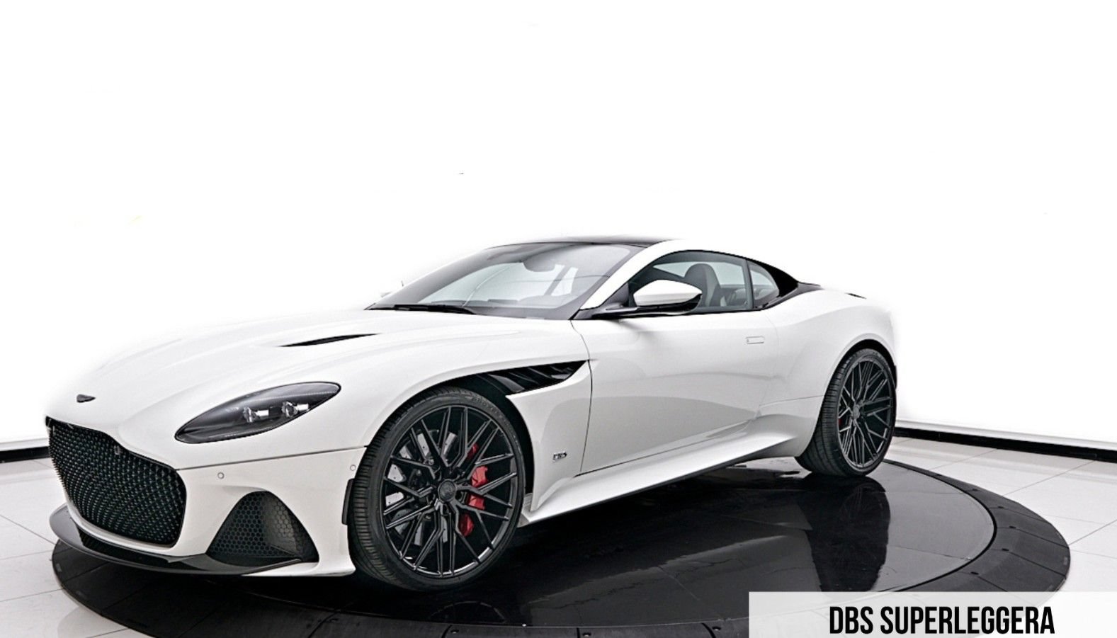 Used 2023 Aston Martin DBS Coupe RWD image 1
