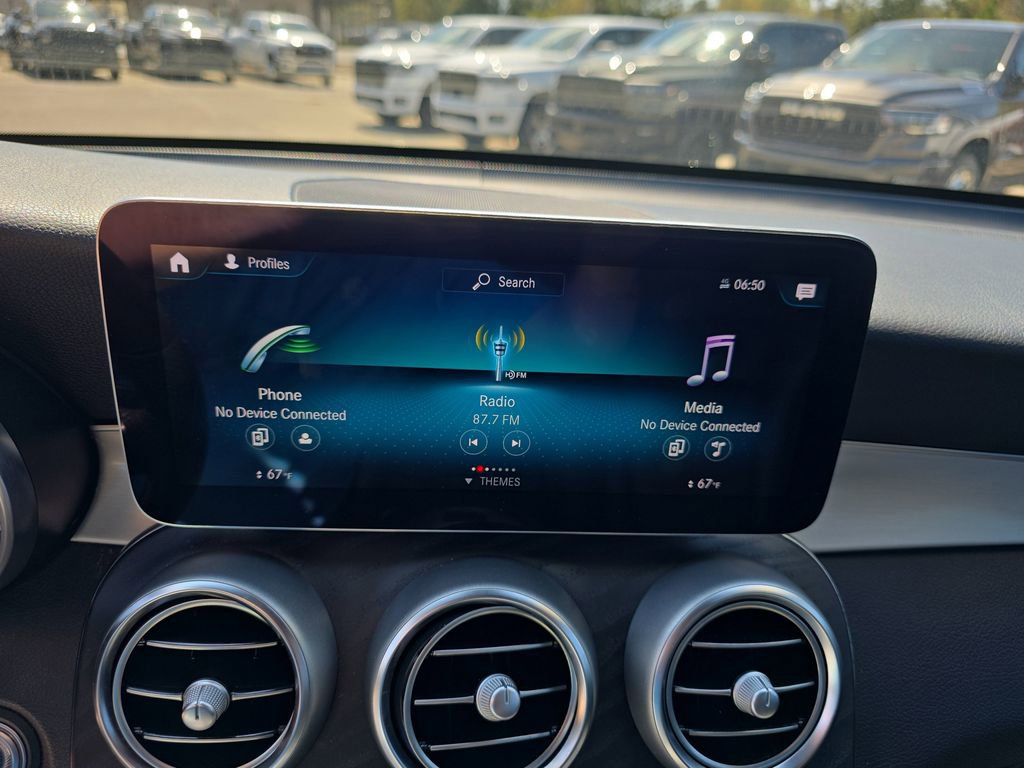 Used 2022 Mercedes-Benz GLC 300 image 25