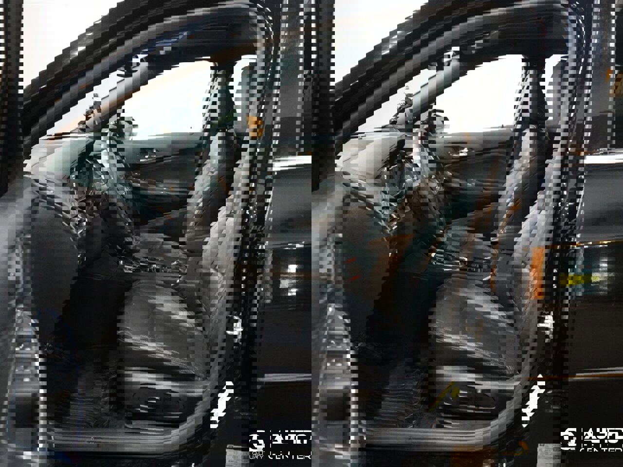 Used 2017 Chevrolet Cruze Premier image 11