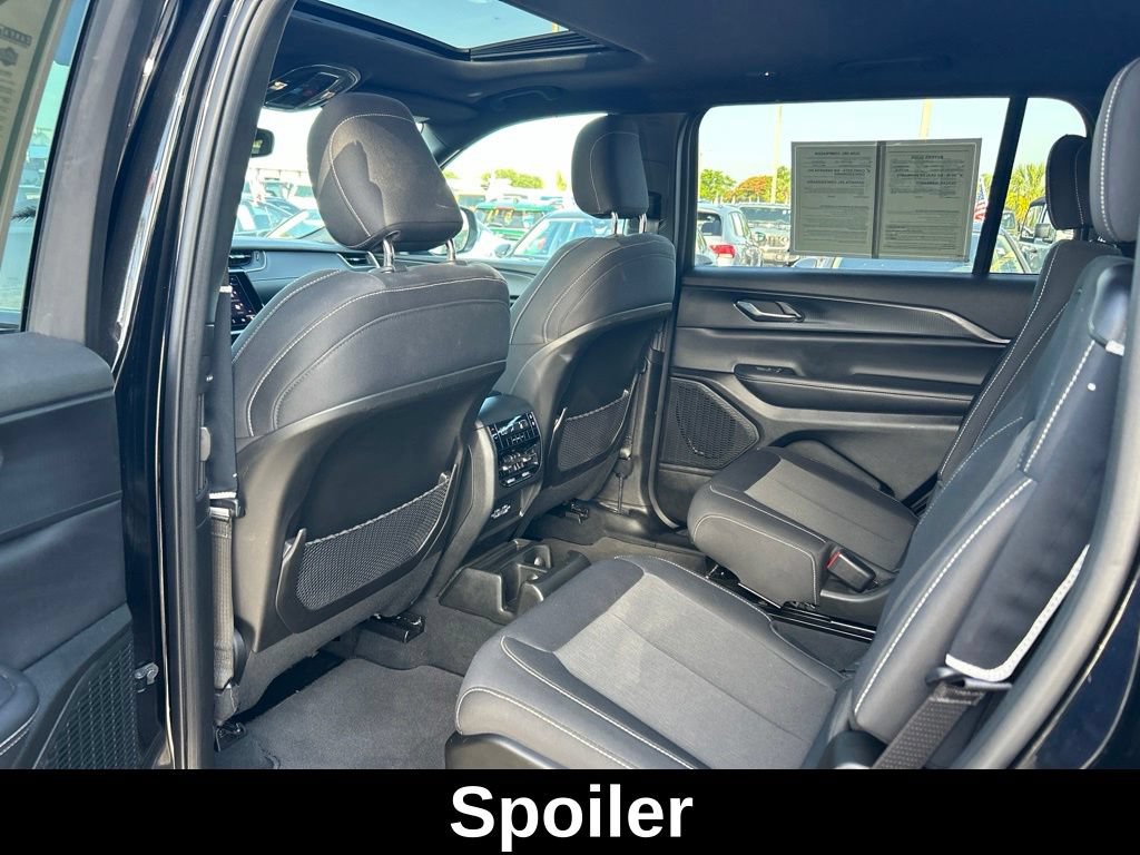 Used 2024 Jeep Grand Cherokee L Laredo AWD/4WD image 32