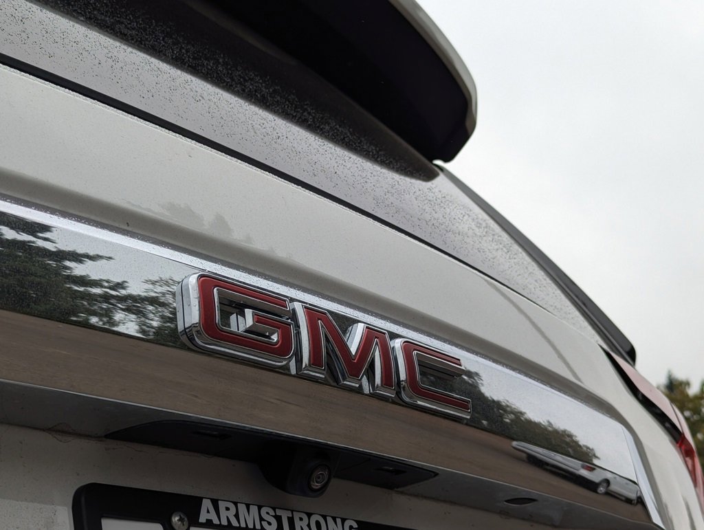 Used 2023 GMC Yukon SLT image 35