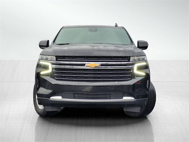 Used 2024 Chevrolet Suburban LT image 2