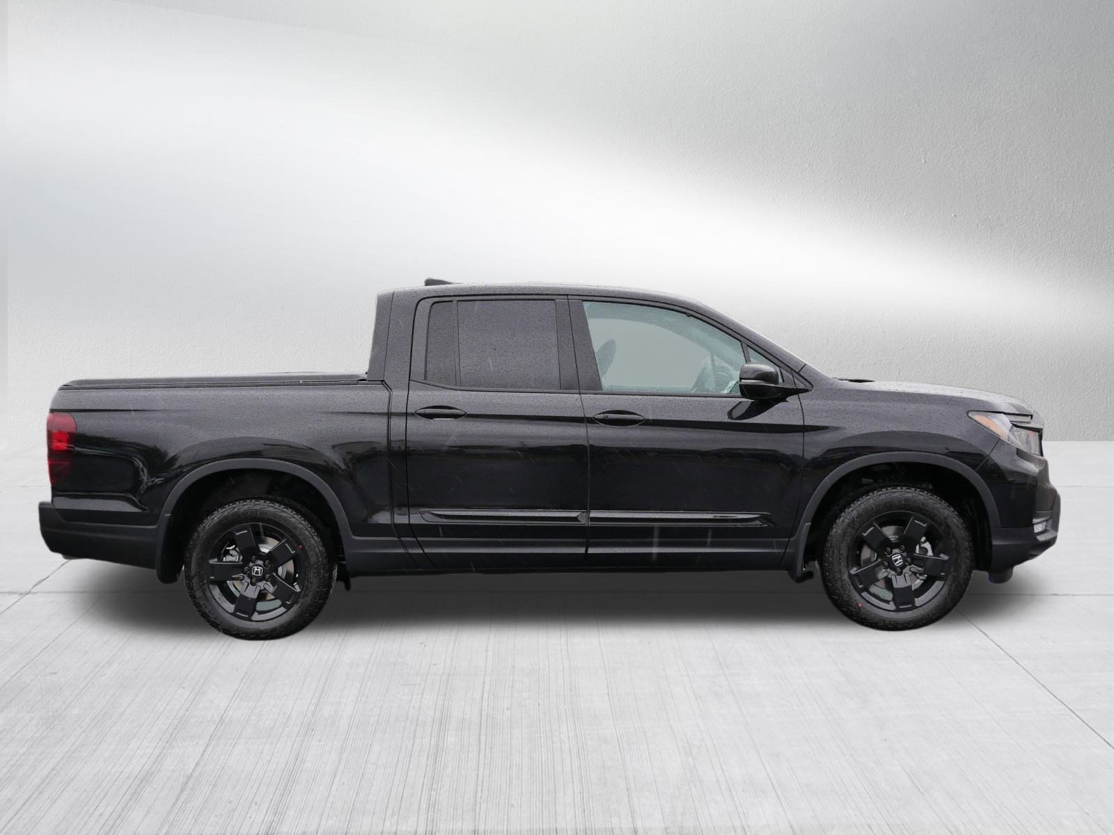 New 2026 Honda Ridgeline Black Edition image 8