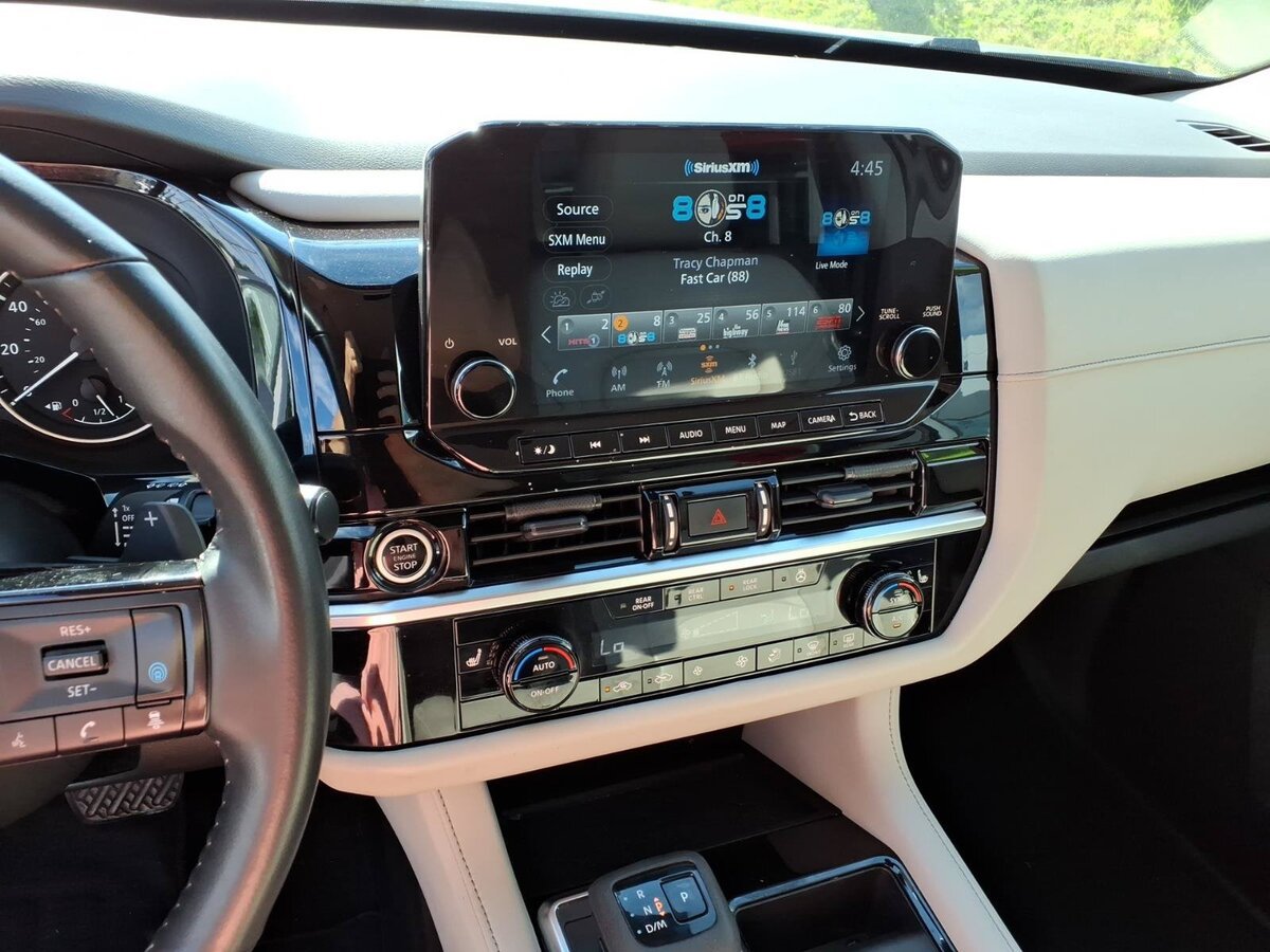 Used 2023 Nissan Pathfinder SL w/ Lighting Package (N92) AWD/4WD image 12