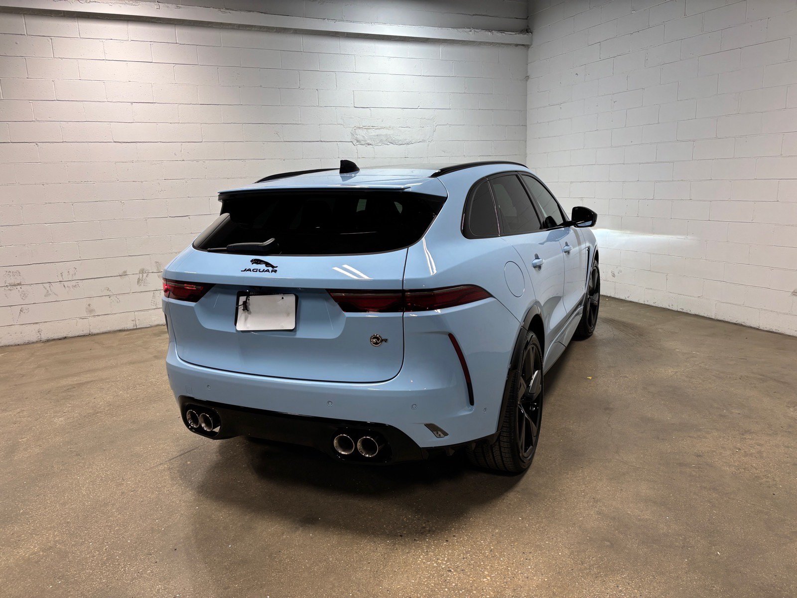 New 2026 Jaguar F-PACE SVR 575 Edition AWD/4WD image 7