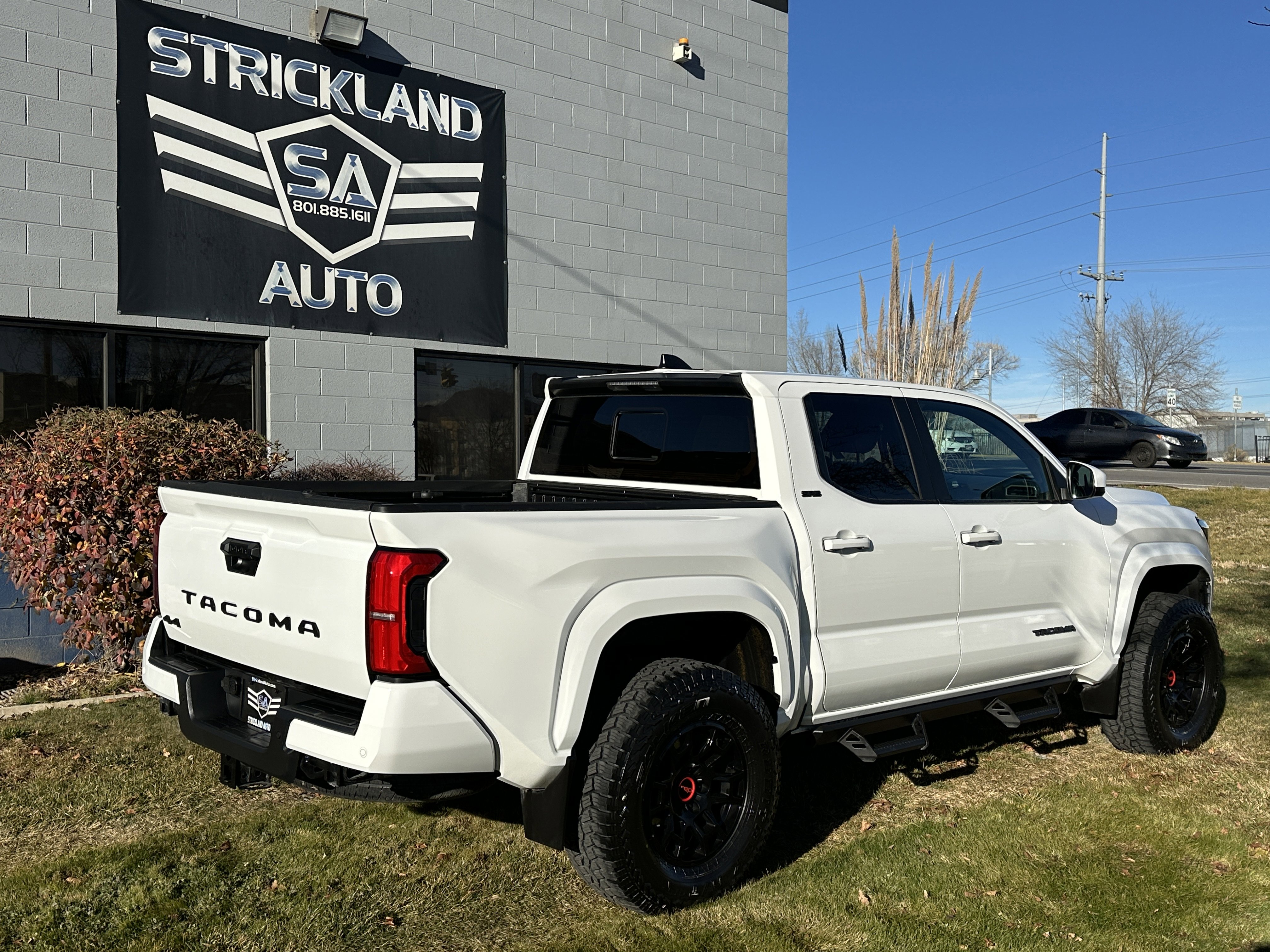 Used 2024 Toyota Tacoma SR5 image 7