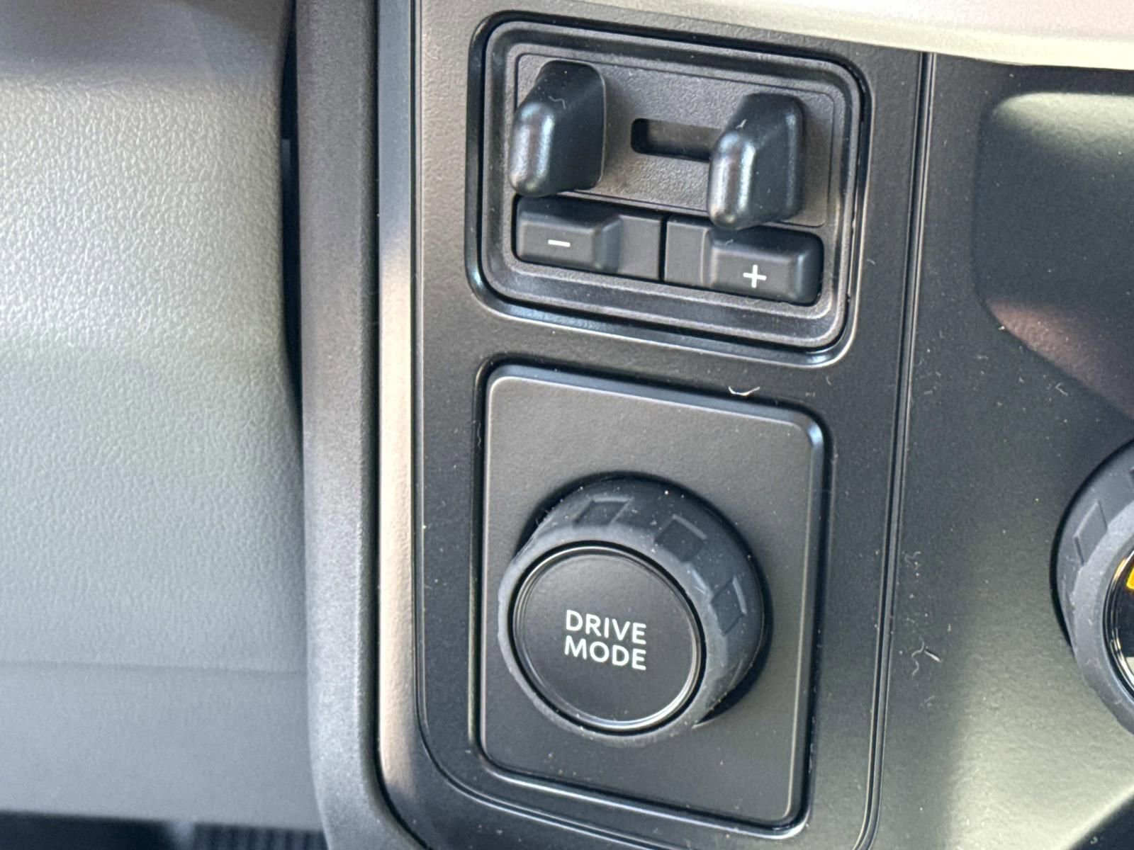 New 2026 Ford F350 XL w/ XL Chrome Package image 17