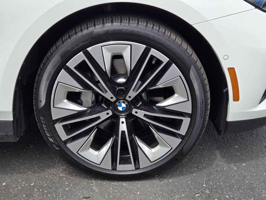 Certified 2026 BMW 530i xDrive w/ Premium Package AWD/4WD image 12