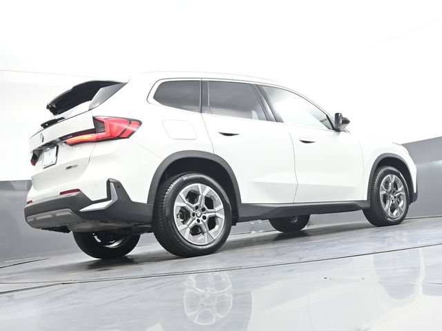 Used 2023 BMW X1 xDrive28i w/ Premium Package AWD/4WD image 39