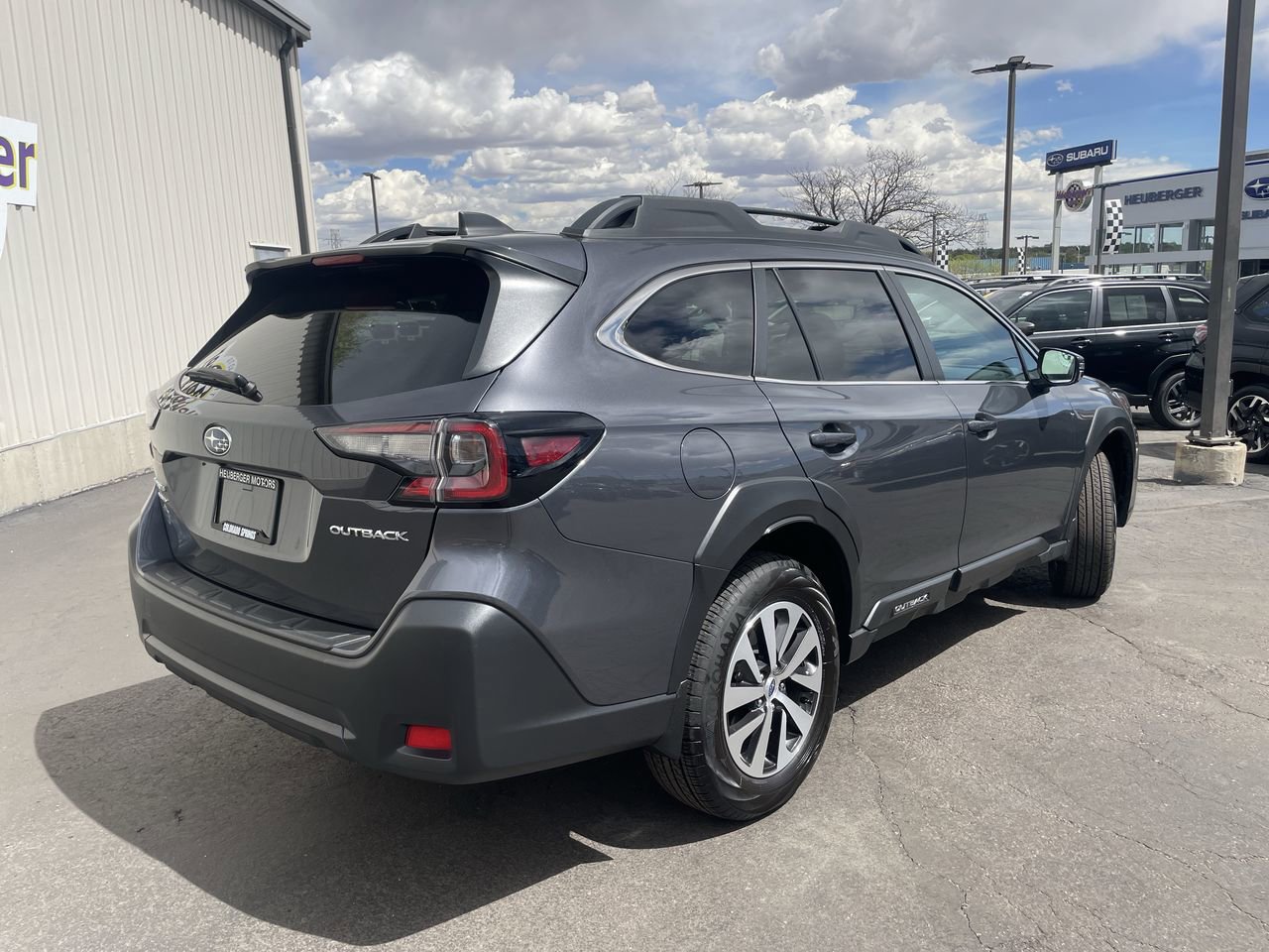 Certified 2025 Subaru Outback Premium w/ Popular Package #1 AWD/4WD image 7