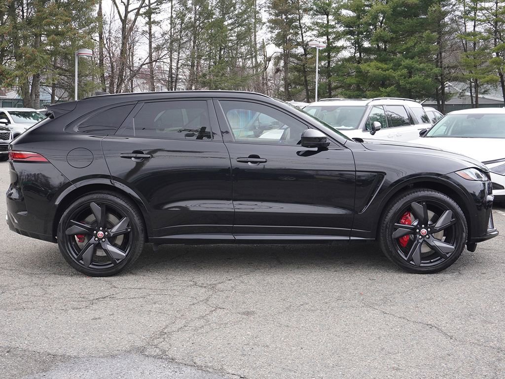 Used 2022 Jaguar F-PACE SVR image 22