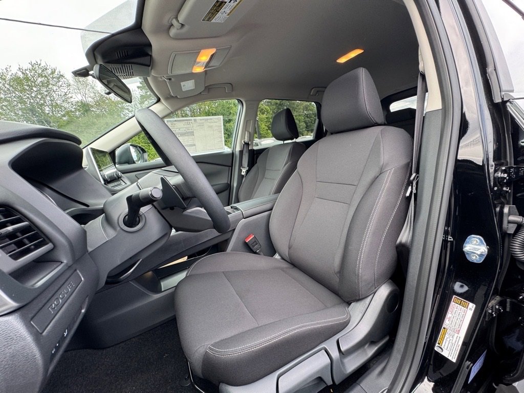 New 2026 Nissan Rogue S image 14