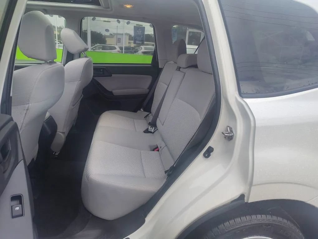 Used 2016 Subaru Forester 2.5i Premium w/ All-Weather Package AWD/4WD image 22